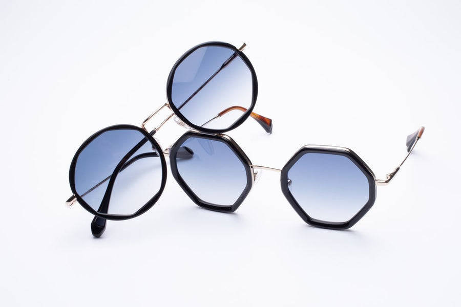 Classic Black Frame